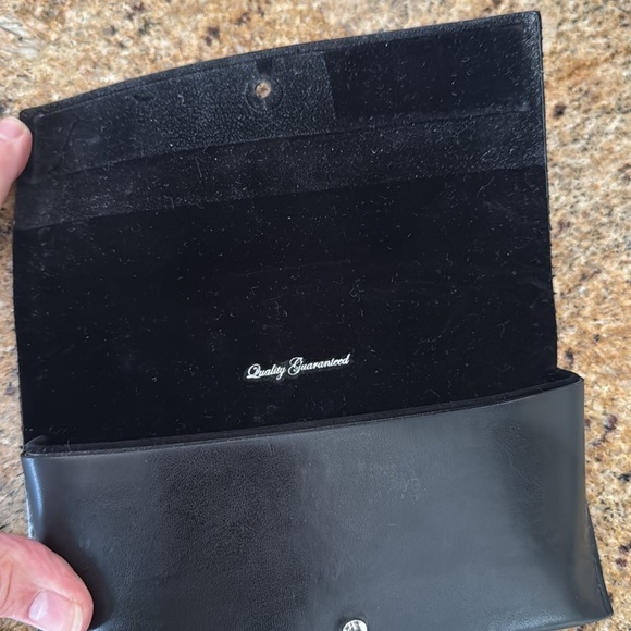 Rag & Bone black leather glasses case. Embossed logo. Silver push closure. - Picture 4 of 5